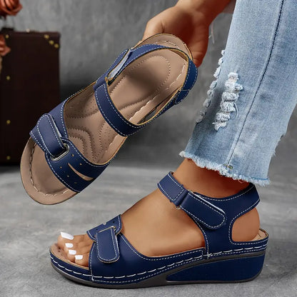 Nina – Comfortsandalen met Sleehak