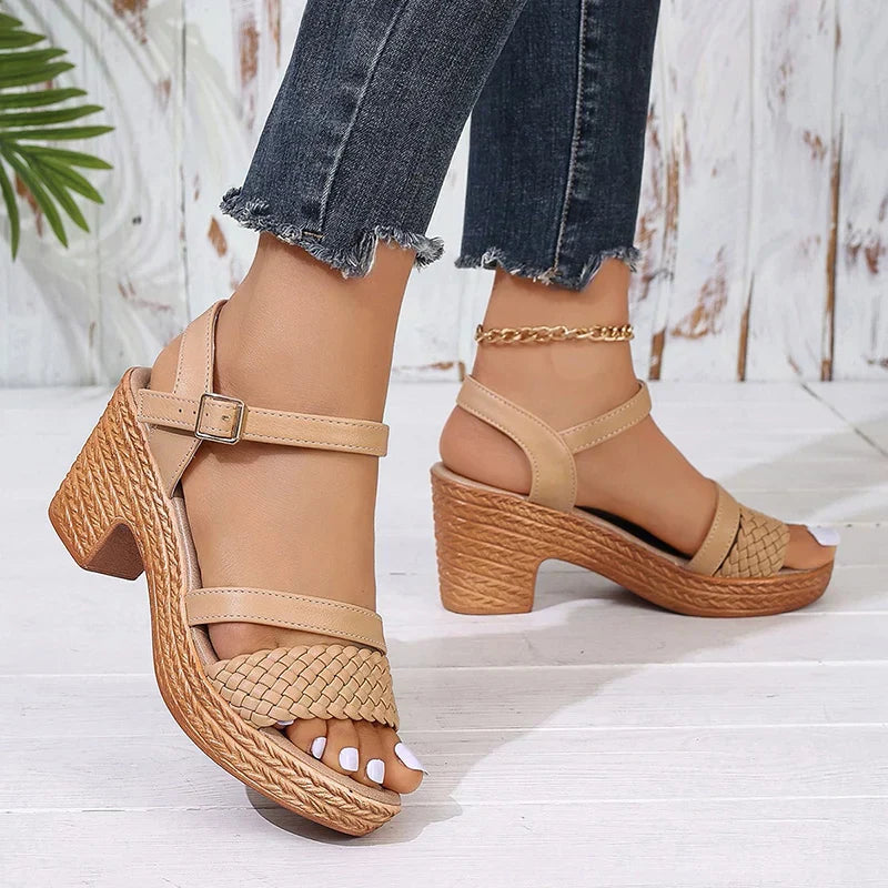 Deborah – Geweven Plateausandalen