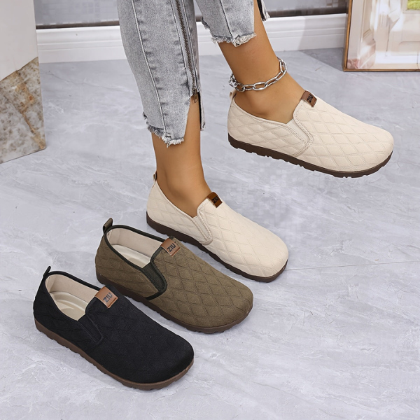Alma instappers in beige, lichte slip-on schoen – Elyssor Fashion