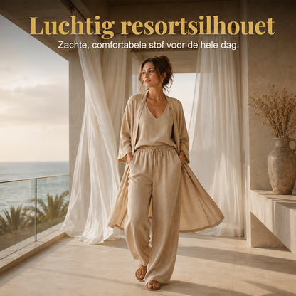 Aria 3-delige set met luchtig resortsilhouet op een balkon aan zee, khaki – Elyssor Fashion