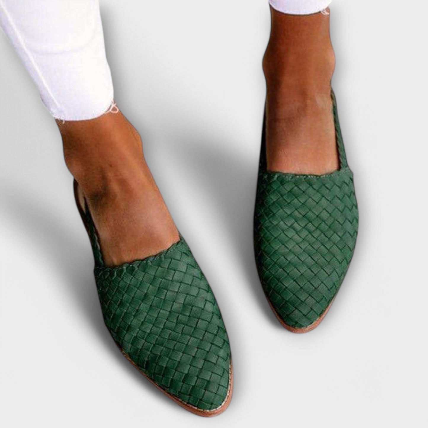 Aurora Loafer met spitse neus en hielbandje – Elyssor Fashion