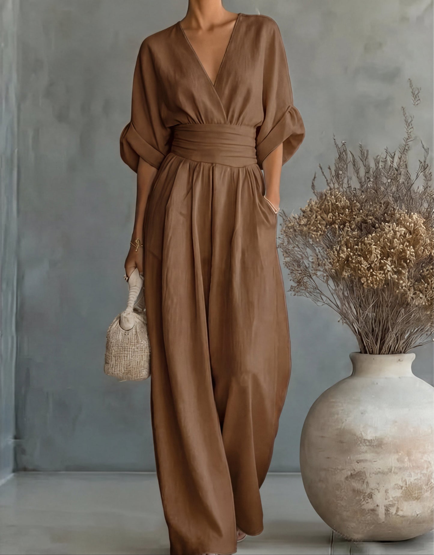 Marlowe – Elegante Jumpsuit met V-Hals & Wijde Pijpen