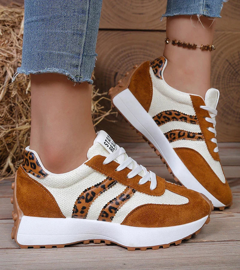 Elara orthopedische wandelsneakers met plateauzool en voetboogsteun, beige luipaardprint – Elyssor Fashion