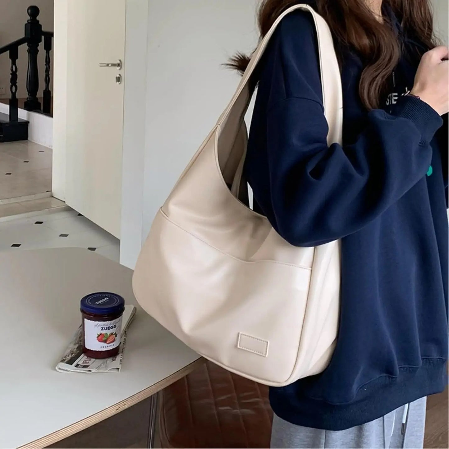 Portofino Schoudertas – Zacht Vegan Leer met Brede Band