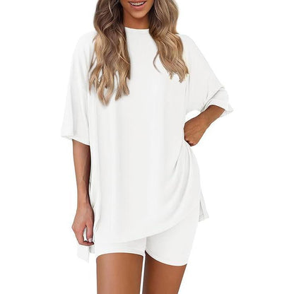 Siena witte loungeset met oversized tee en biker short – Elyssor Fashion