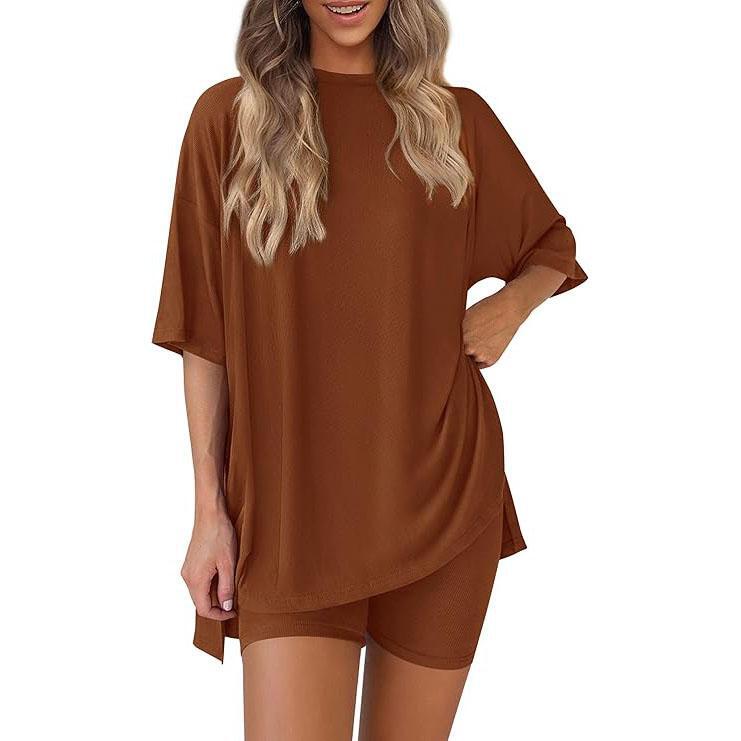 Siena bruine loungeset met oversized tee en biker short – Elyssor Fashion