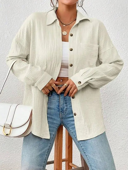 Mila Blouse – Witte Oversized Blouse met Knoopsluiting