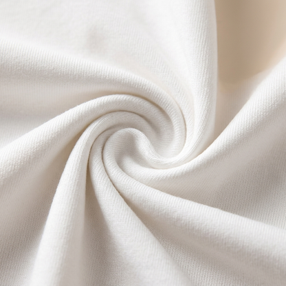 Zachte stof van de Vittoria tanktop in wit, detailopname – Elyssor Fashion